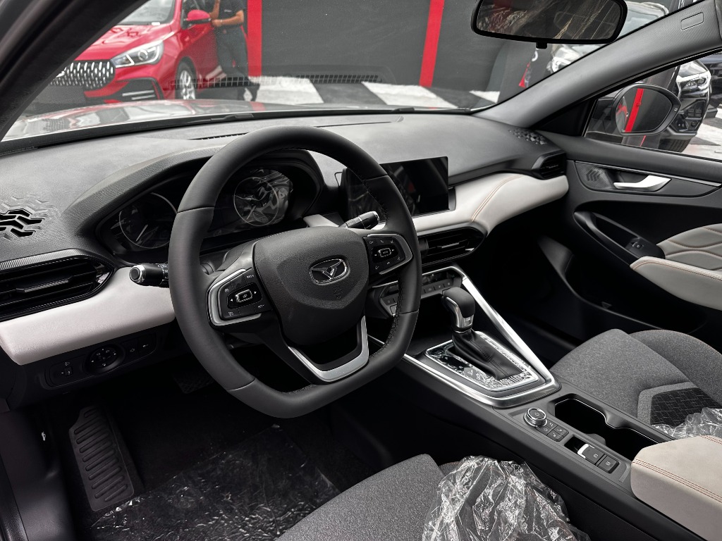 SUMAQ E5 Interior y Cabina Automática